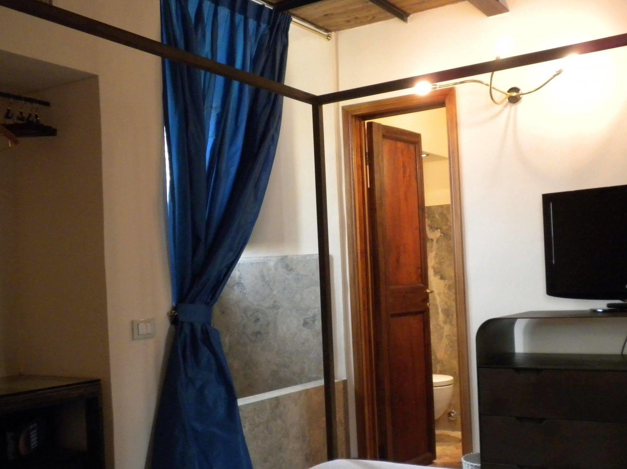 Residenza Torre Colonna Bed and Breakfast Rom Eksteriør billede
